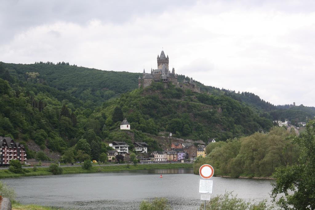 Ferienwohnung Ziemons Cochem Bagian luar foto